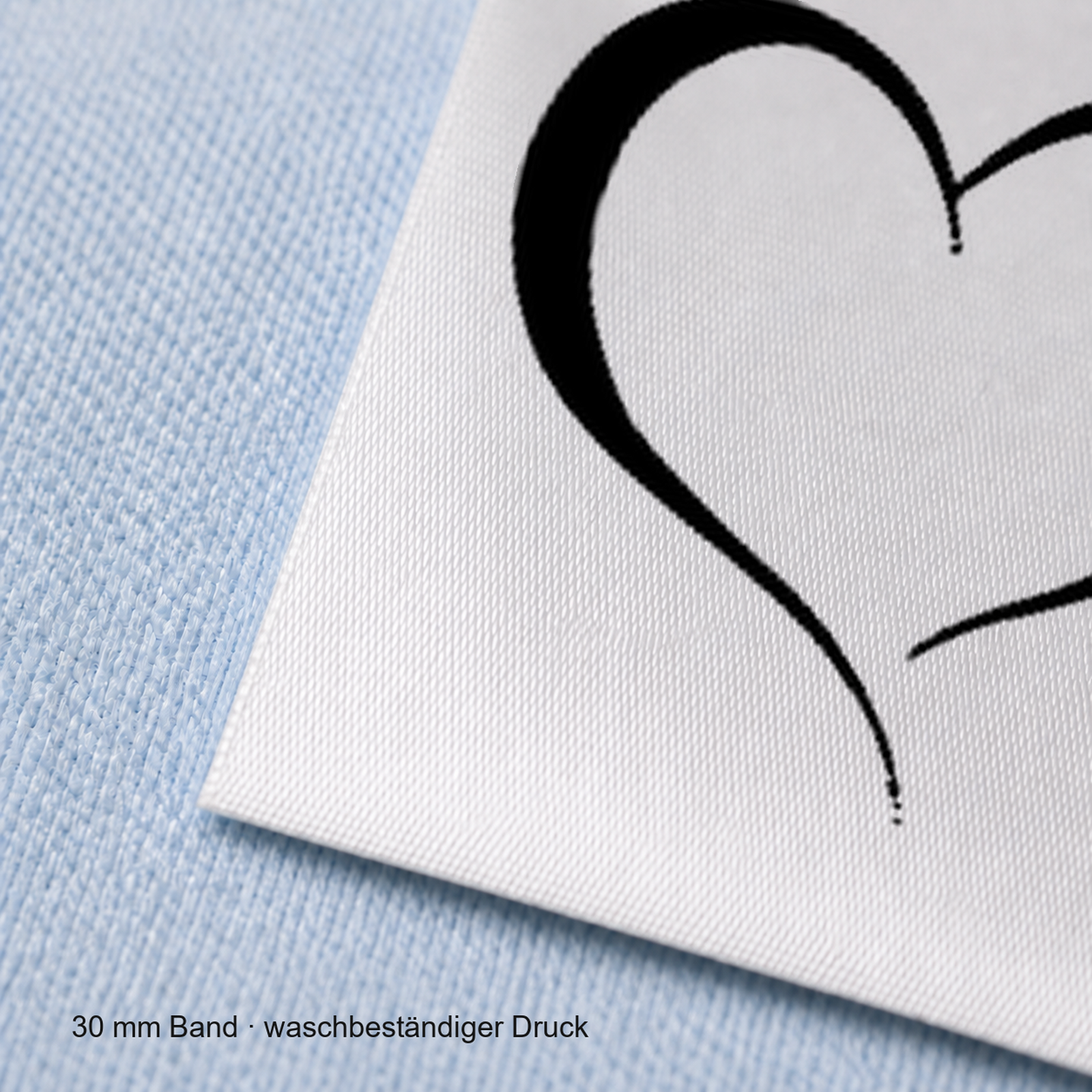 Textiletiketten Handmade with Love mit großem Herz 6 Handmade mit Herz – Materialqualität