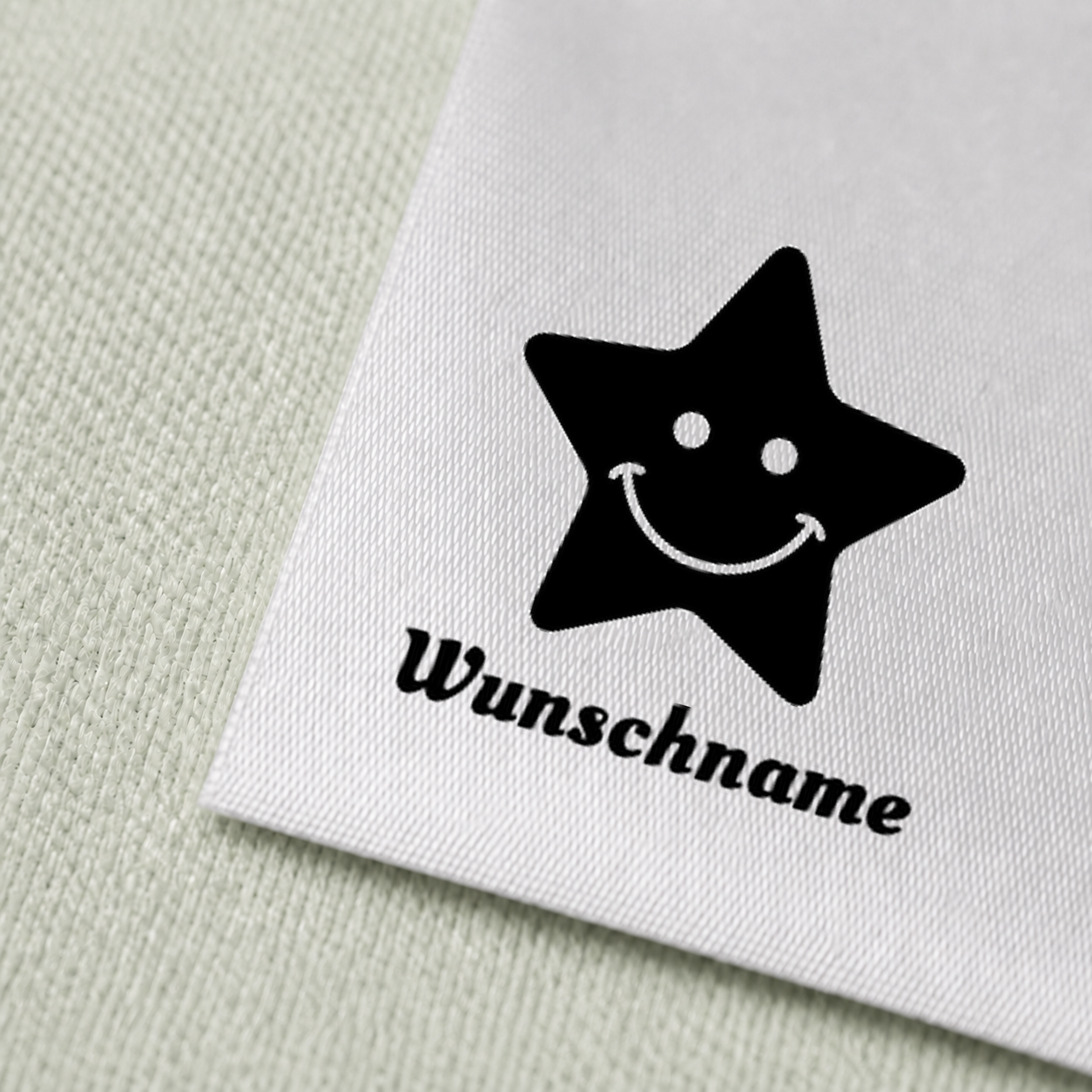 Textiletiketten mit Stern Motiv und Wunschnamen Namensetiketten 3 Druck und Satin im Detail