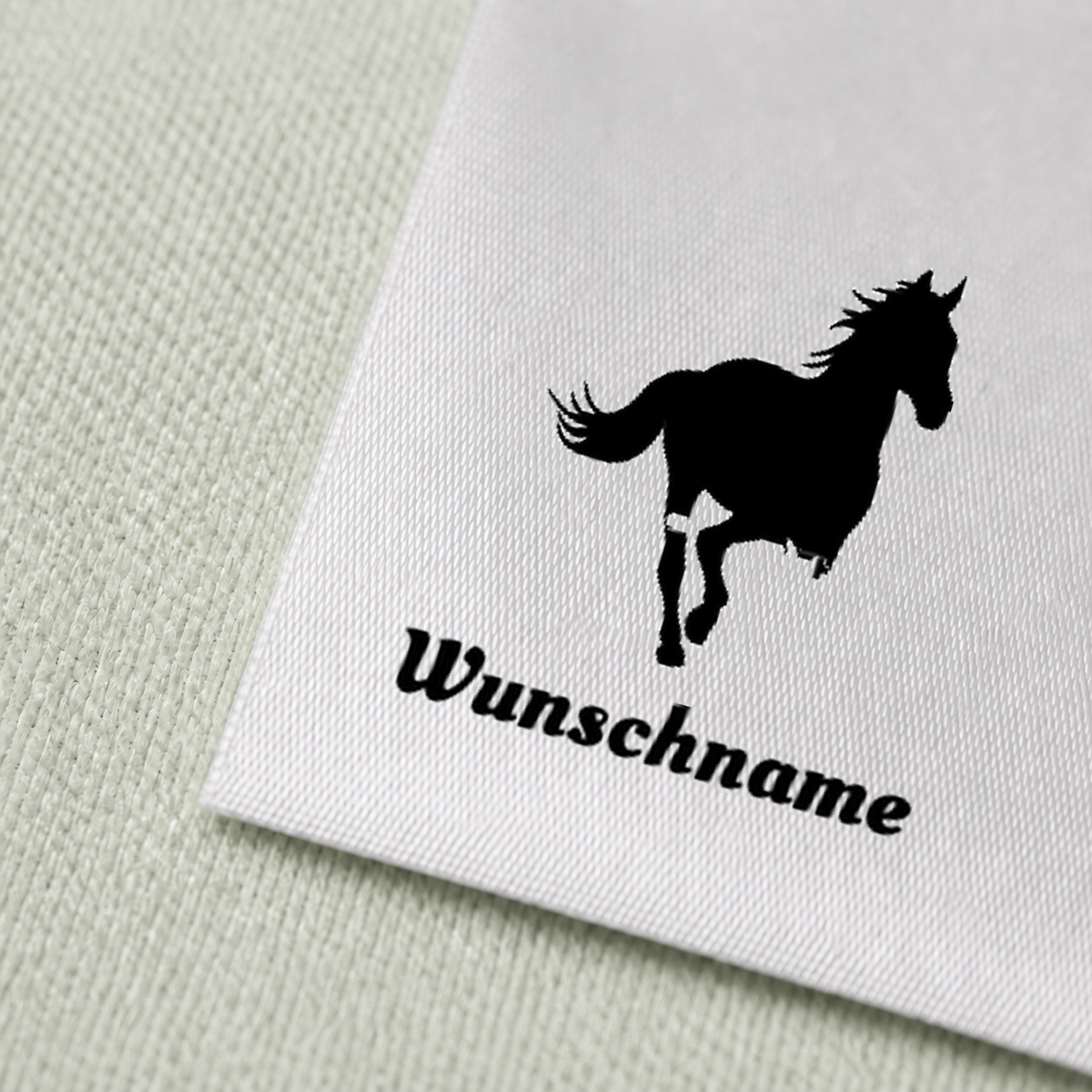 Textiletiketten mit Pferd Motiv und Wunschnamen Namensetiketten 3 Druck und Satin im Detail