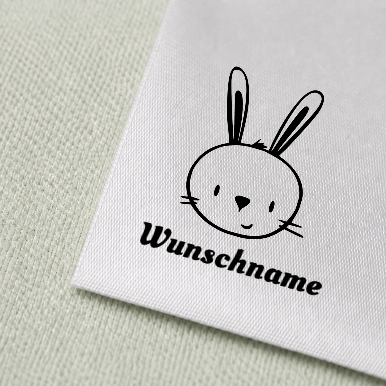 Namensetiketten mit Hasen Motiv und Wunschnamen, Motiv von Näherei-Löwenjunges 3 Druck und Satin im Detail